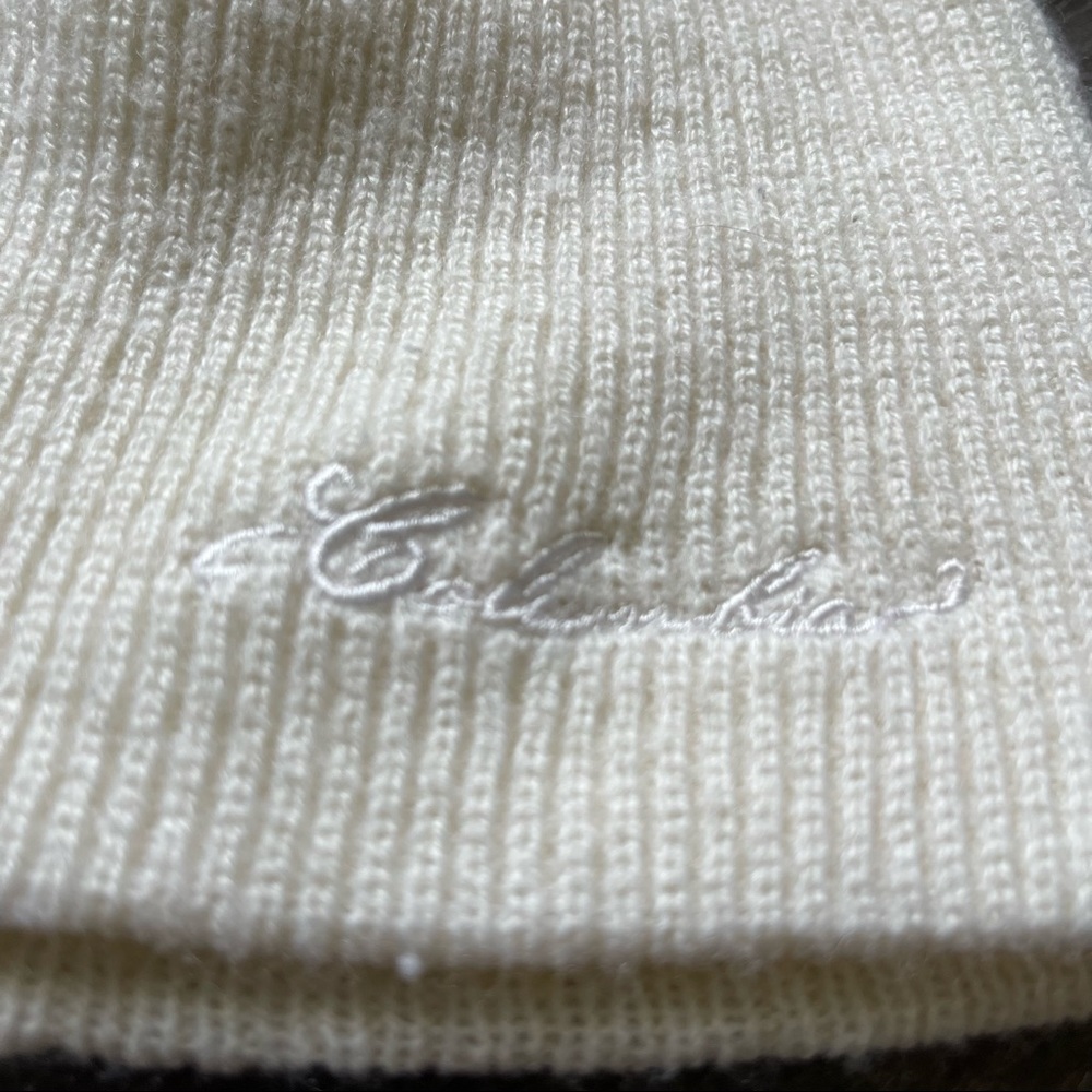 Columbia bundle, vest and beanie - Picture 10 of 12
